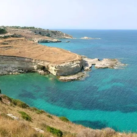 Nei Pressi Del Faro Di Augusta